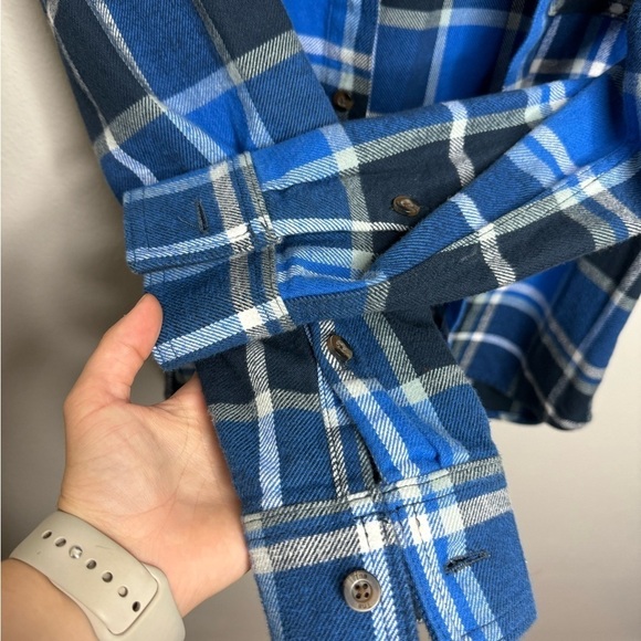 Aritzia TNA Oversized Blue Long Sleeve Flannel Organic Cotton - Picture 7 of 14